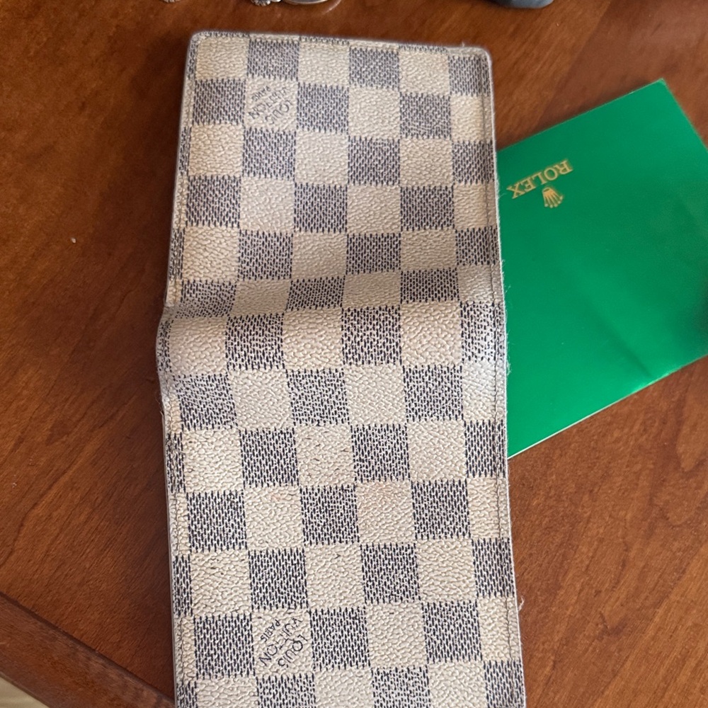 Checkered Wallet - Picture 6 of 10